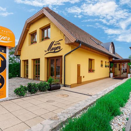 Hotel Mayer Alsóörs Alsoors Exterior foto