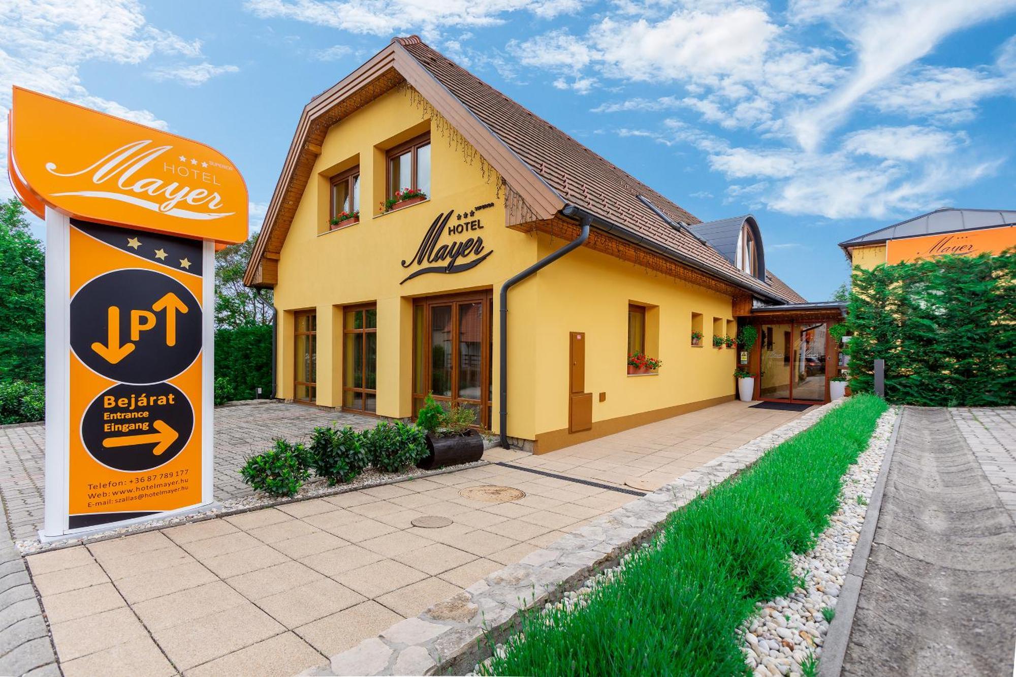 Hotel Mayer Alsóörs Alsoors Exterior foto