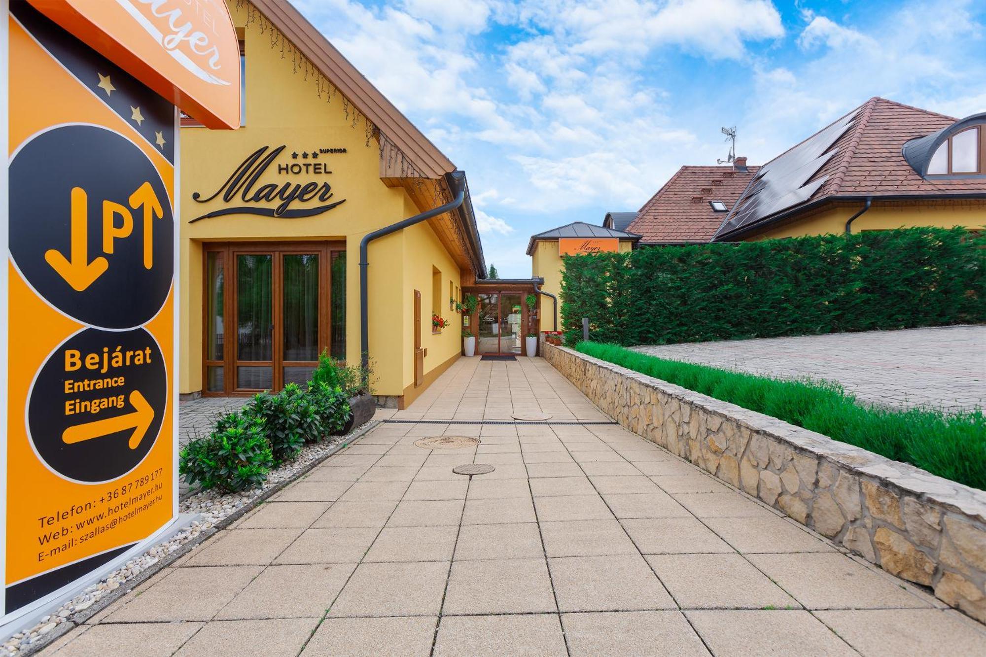 Hotel Mayer Alsóörs Alsoors Exterior foto